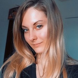 Meet your Posher, Leanne